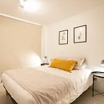 Central Lodging For Meticulous Travelers
