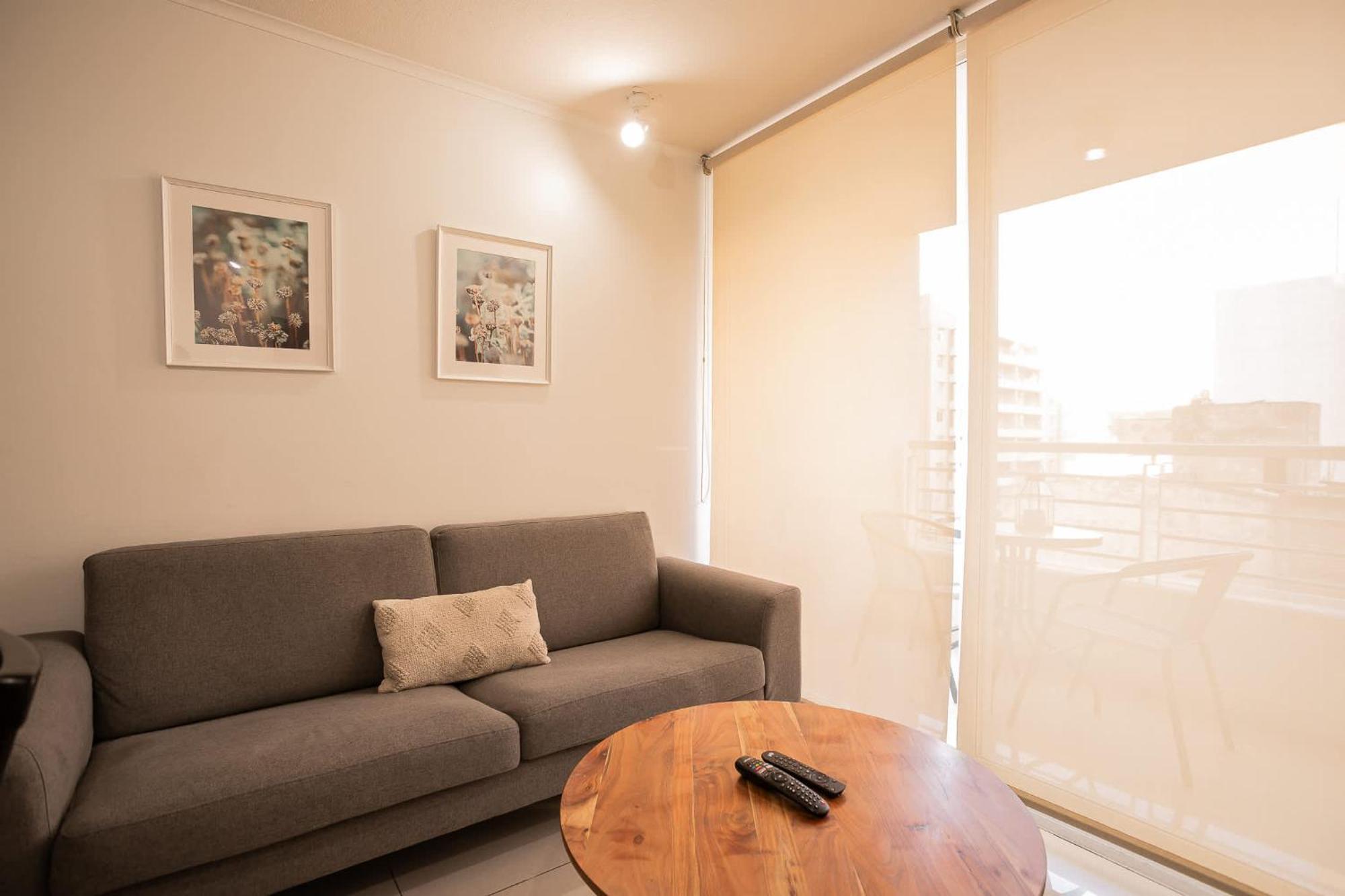 Central Lodging For Meticulous Travelers Santiago